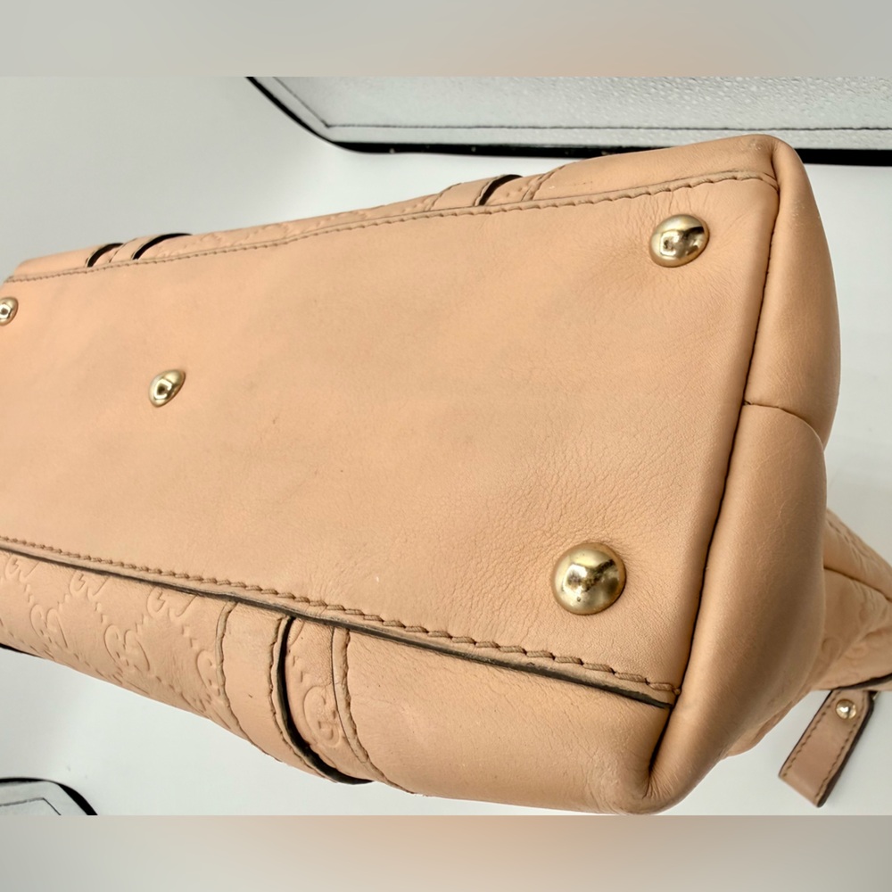 A- condition Gucci light pink leather Lovely Heart-Shaped tote bag + COA - Picture 4 of 10
